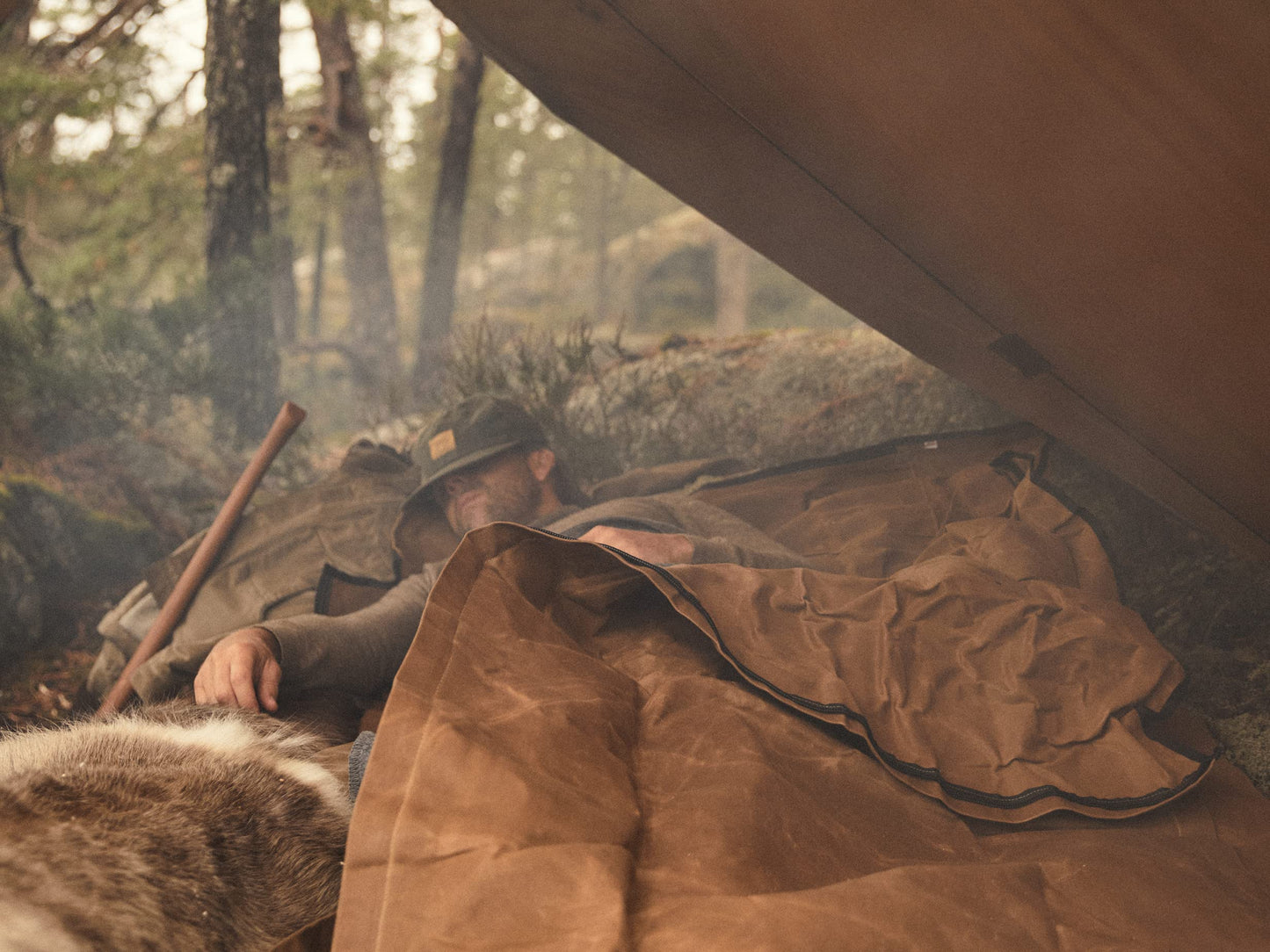 Helko Werk Waxed Canvas Cowboy Bedroll – Field Tan | Made in USA